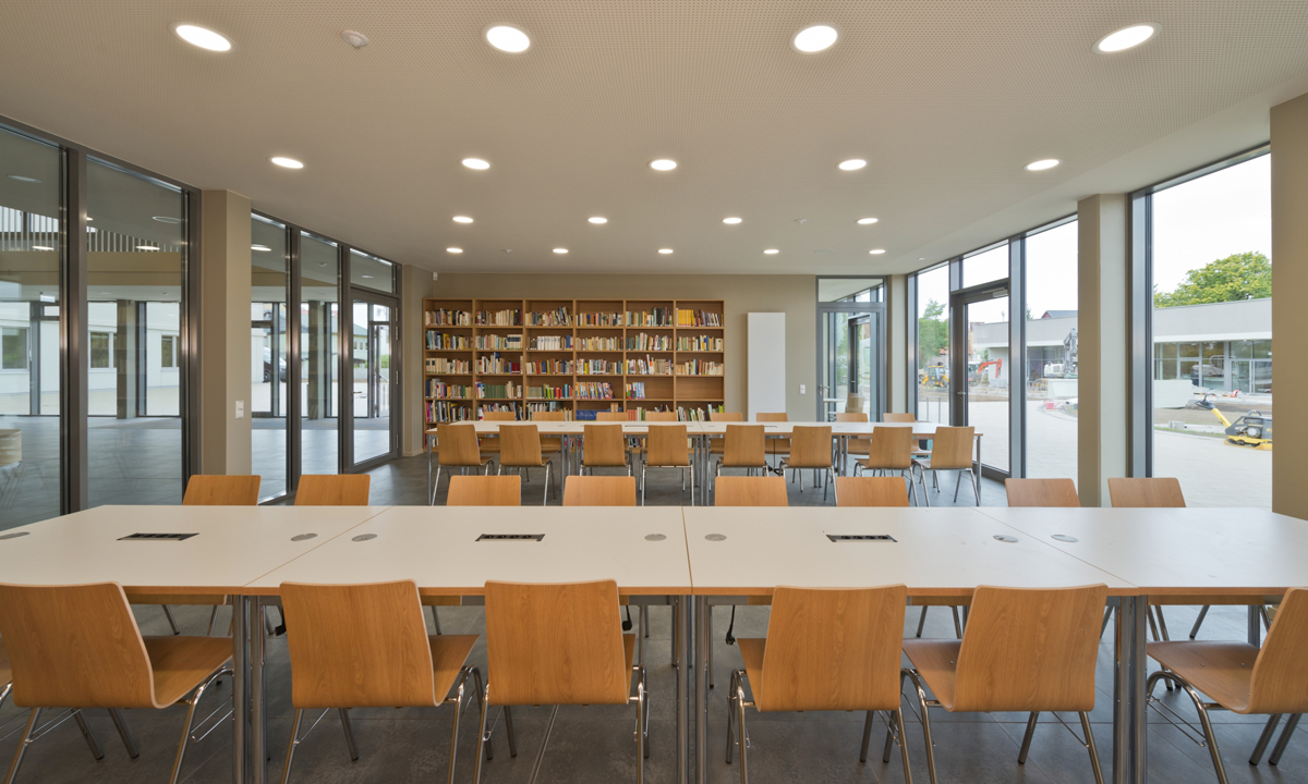 Copyright Michael Miltzow Aug2019 5280.jpg